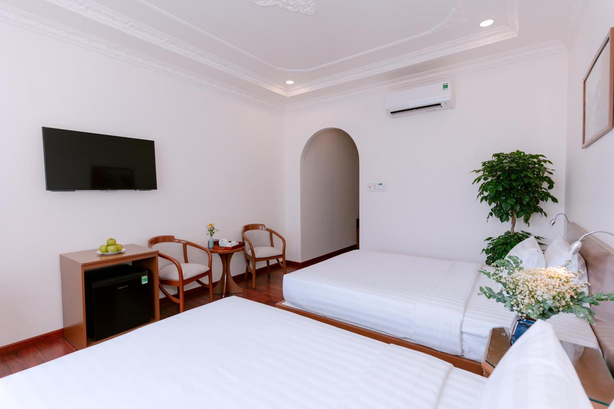Dahlialand Saigon Hotel & Swimming Pool Ho-Chi-Minh-Stadt Exterior foto